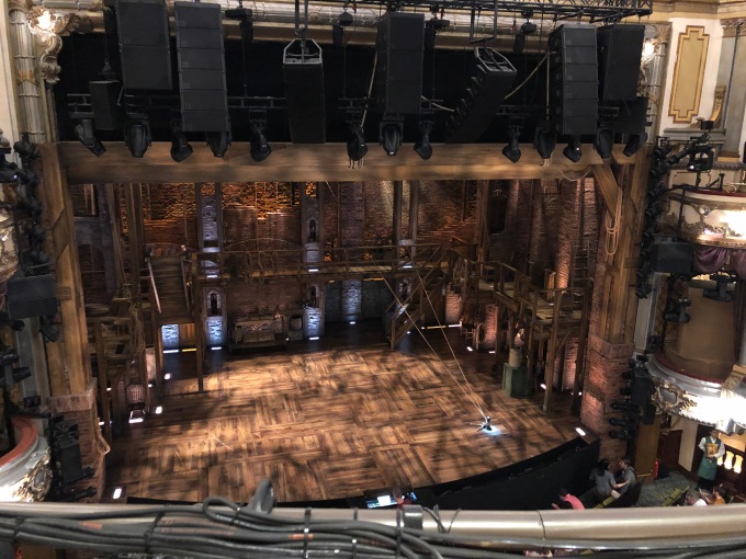 Empty stage (Hamilton).jpg